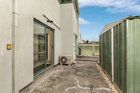 Photo of property in 16 Vitex Lane, Henderson, Auckland, 0612