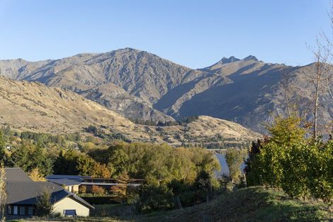 Photo of property in 27 Central Park Avenue, Lake Hayes, Queenstown, 9371