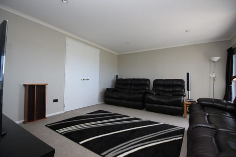 Photo of property in 6 Gulf Harbour Drive, Gulf Harbour, Whangaparaoa, 0930