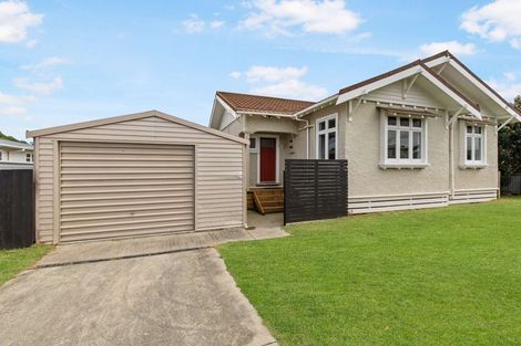 Photo of property in 1a Aotea Street, Castlecliff, Whanganui, 4501