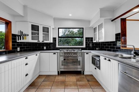 Photo of property in 20 Parris Street, Moturoa, New Plymouth, 4310