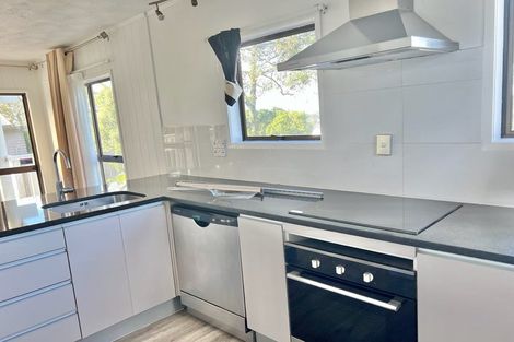 Photo of property in 2/260 Sunset Road, Windsor Park, Auckland, 0632