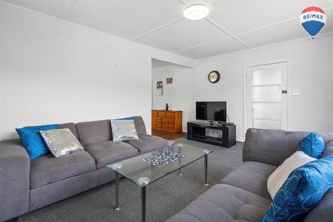 Photo of property in 266 Stokes Valley Road, Stokes Valley, Lower Hutt, 5019