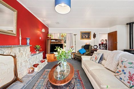 Photo of property in 105 Churchill Drive, Crofton Downs, Wellington, 6035