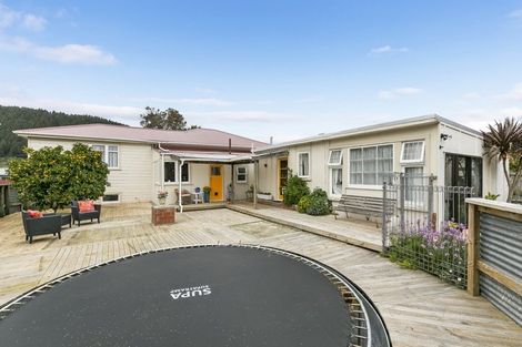 Photo of property in 99 Amohia Street, Paraparaumu, 5032