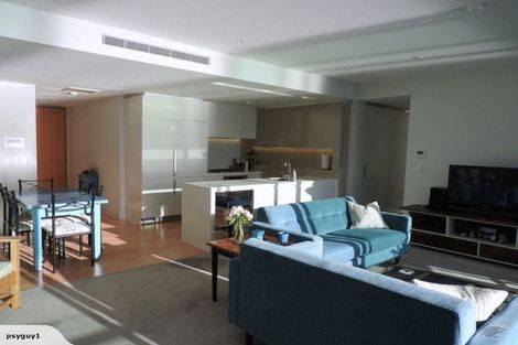 Photo of property in Clyde Quay Wharf, 1a/3 Clyde Quay Wharf, Te Aro, Wellington, 6011