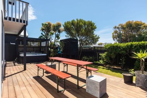 Photo of property in 17 Larnach Street, Waimairi Beach, Christchurch, 8083