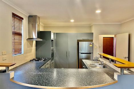 Photo of property in 38 Vinograd Drive, Te Atatu Peninsula, Auckland, 0610