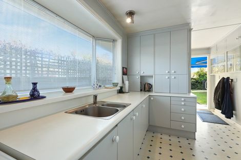 Photo of property in 21 Torquay Place, Bryndwr, Christchurch, 8053