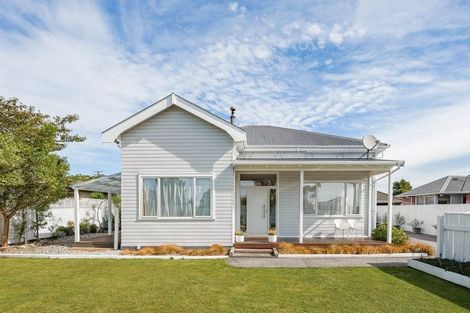 Photo of property in 52 Brougham Street, Westport, 7825