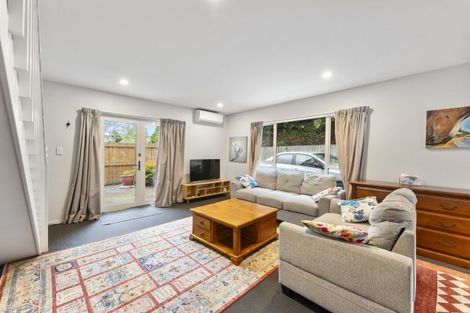 Photo of property in 2/8 Waldie Grove, Avalon, Lower Hutt, 5011