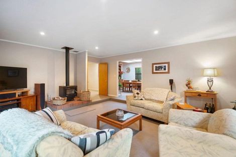 Photo of property in 22 Waima Crescent, Titirangi, Auckland, 0604