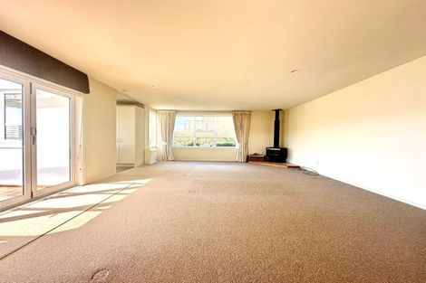 Photo of property in 19 Newhaven Terrace, Mairangi Bay, Auckland, 0630
