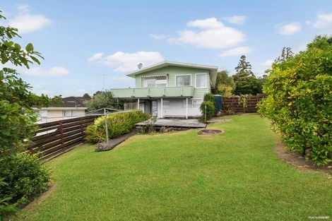 Photo of property in 5 Cheryl Place, Hillcrest, Auckland, 0627
