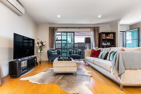 Photo of property in 37 Kings Road, Panmure, Auckland, 1072