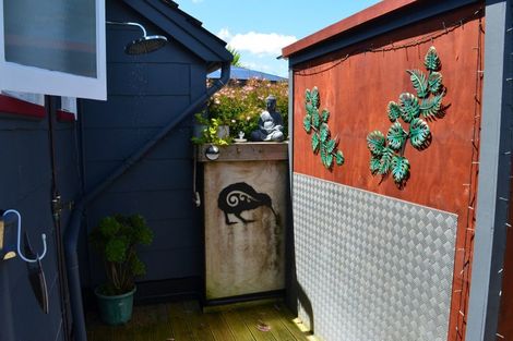 Photo of property in 14 Charles Street, Takapau, 4203