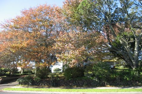 Photo of property in 161 Bleakhouse Road, Mellons Bay, Auckland, 2014