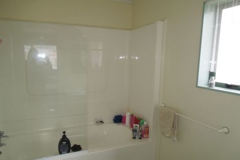 Photo of property in 4 Zefiro Drive, Massey, Auckland, 0614