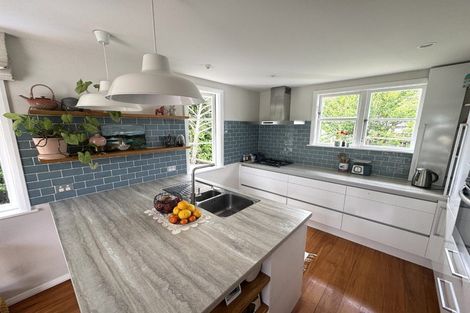 Photo of property in 2 Tui Grove, Elderslea, Upper Hutt, 5018