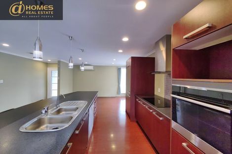 Photo of property in 13 Westall Road, New Lynn, Auckland, 0600