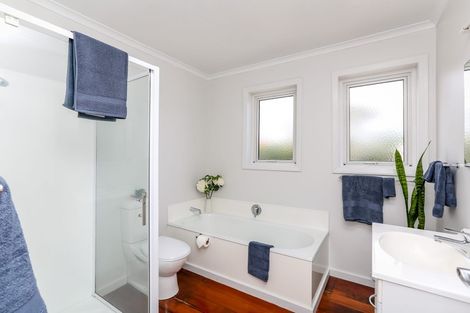 Photo of property in 141 Tukapa Street, Westown, New Plymouth, 4310