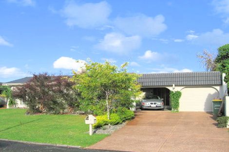 Photo of property in 4 Falstaff Place, Half Moon Bay, Auckland, 2012