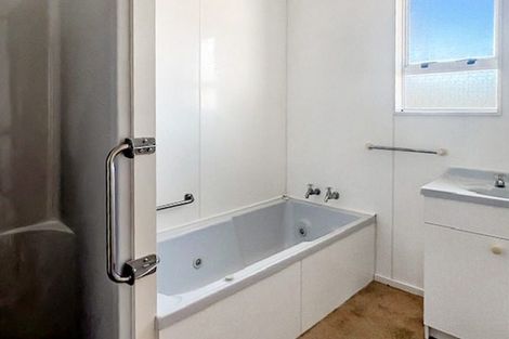 Photo of property in 34 Linklater Avenue, Foxton Beach, Foxton, 4815