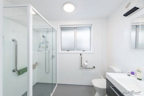 Photo of property in 2/22 Liverpool Street, Trentham, Upper Hutt, 5018