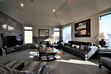 Photo of property in 16 Walnut Grove, Alexandra, 9320