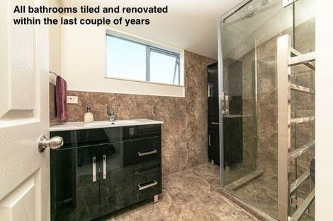 Photo of property in 1/30 Mountain Road, Mangere Bridge, Auckland, 2022