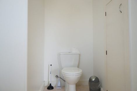 Photo of property in 494 Blockhouse Bay Road, Blockhouse Bay, Auckland, 0600