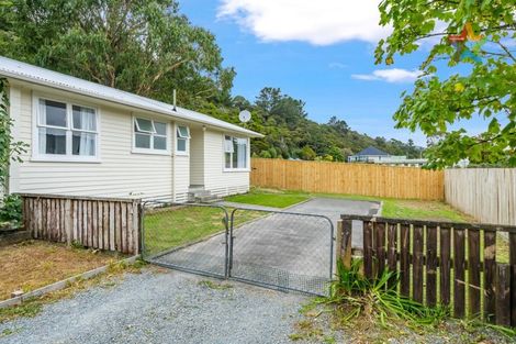 Photo of property in 10d Bull Avenue, Wainuiomata, Lower Hutt, 5014