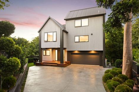 Photo of property in 2b Edgecumbe Street, Whitiora, Hamilton, 3200