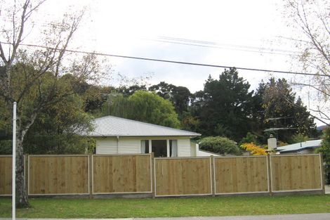 Photo of property in 6 Pinehaven Road, Pinehaven, Upper Hutt, 5019