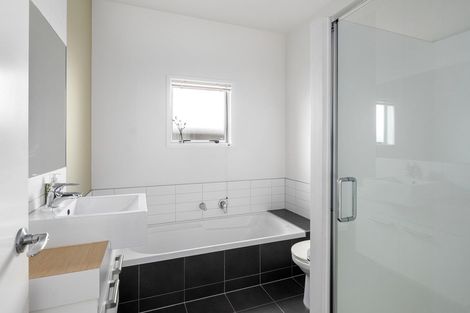 Photo of property in 10 Coprosma Close, Papamoa Beach, Papamoa, 3118