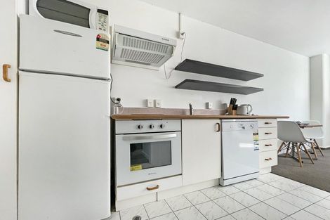 Photo of property in Regency Apartments, 3c/49 Manners Street, Te Aro, Wellington, 6011