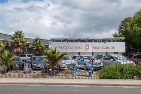 Photo of property in 1/22 Margaret Place, Milford, Auckland, 0620