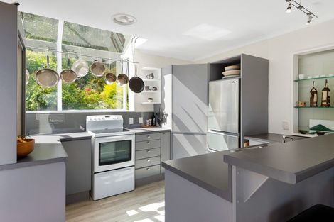 Photo of property in 6c Rockview Place, Mount Pleasant, Christchurch, 8081