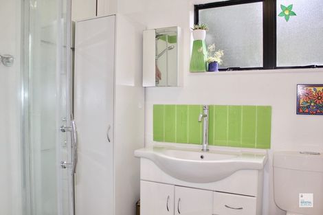 Photo of property in 174 Woodlands Park Road, Titirangi, Auckland, 0604