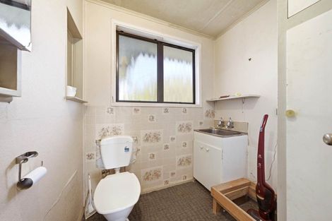 Photo of property in 10 House Avenue, Mangere Bridge, Auckland, 2022