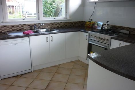 Photo of property in 59 Ellice Road, Totara Vale, Auckland, 0629