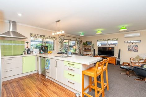 Photo of property in 3 Nottingham Drive, Hamilton East, Hamilton, 3216