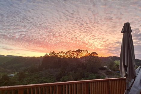 Photo of property in 1 Boeing Road, Onerahi, Whangarei, 0110