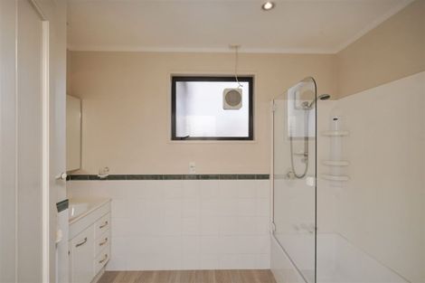 Photo of property in 23 Rubens Place, Burnside, Christchurch, 8053