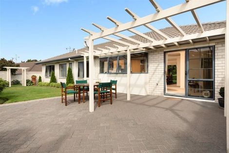 Photo of property in 1 Amberley Crescent, Bethlehem, Tauranga, 3110