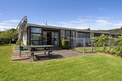 Photo of property in 11 Waimarie Avenue, Paraparaumu, 5032