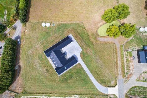 Photo of property in 11 Te Kahu Lane, Halcombe, Feilding, 4779