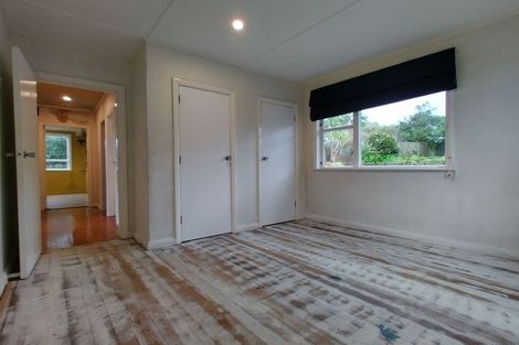Photo of property in 43 Hiwi Crescent, Titahi Bay, Porirua, 5022