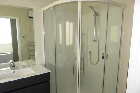 Photo of property in 18a Carluke Street, Paparangi, Wellington, 6037