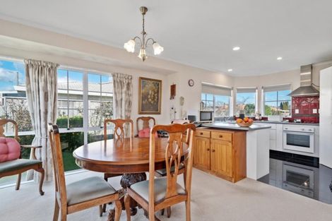 Photo of property in 12 Azalea Dell, Mount Maunganui, 3116